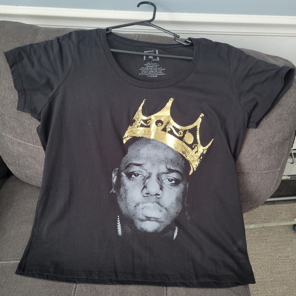 Graphic Black Tee with Gold Crown Print - Women
